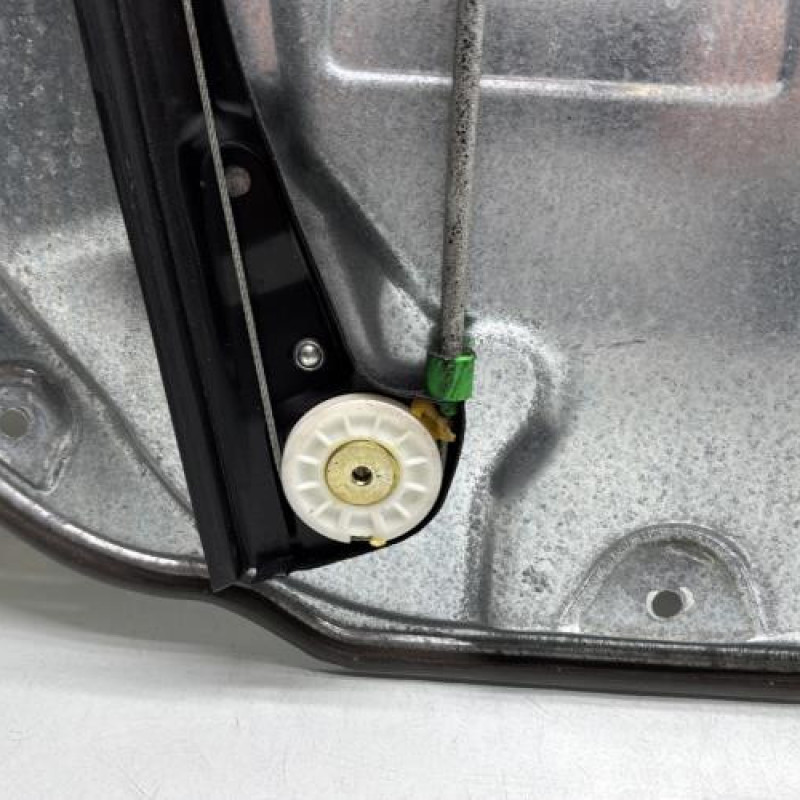 Leve vitre electrique avant droit VOLKSWAGEN POLO 4 Photo n°12