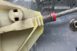 Leve vitre electrique avant gauche VOLKSWAGEN POLO 4