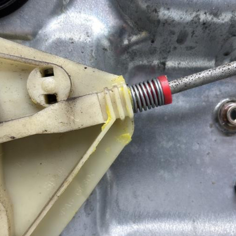 Leve vitre electrique avant gauche VOLKSWAGEN POLO 4 Photo n°6