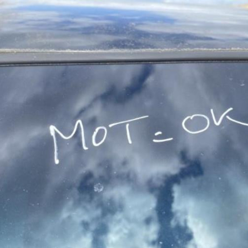 Vitre arriere droit CHEVROLET ORLANDO Photo n°8