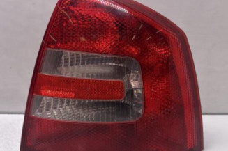Feu arriere principal droit (feux) SKODA OCTAVIA 2 Photo n°1