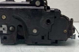 Serrure avant gauche SKODA OCTAVIA 2 Photo n°1