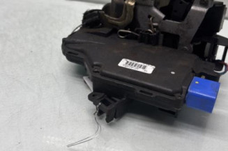 Serrure avant gauche SKODA OCTAVIA 2