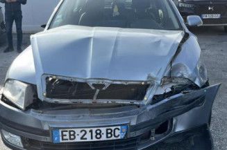 Serrure avant gauche SKODA OCTAVIA 2