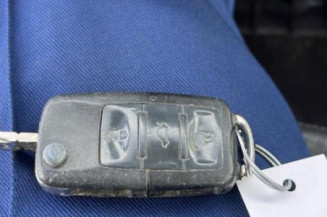 Serrure avant gauche SKODA OCTAVIA 2