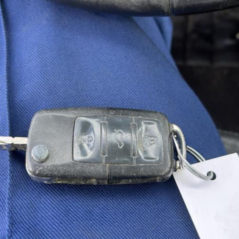 Serrure avant gauche SKODA OCTAVIA 2 Photo n°9