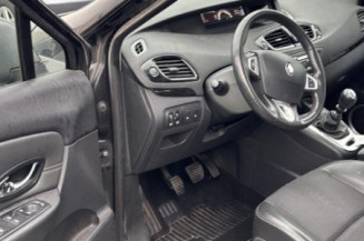 Feu arriere secondaire gauche (feux) RENAULT SCENIC 3
