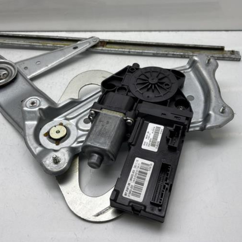 Leve vitre electrique avant gauche RENAULT SCENIC 3 Photo n°3