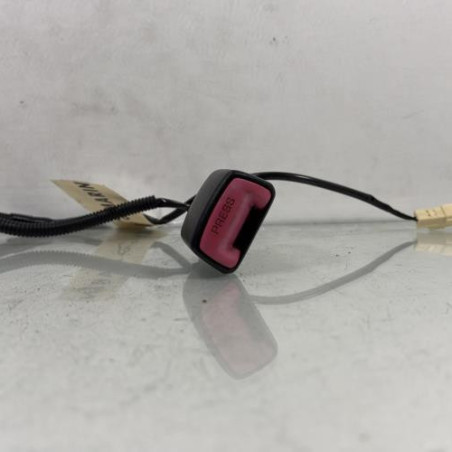 Attache ceinture avant gauche TOYOTA AVENSIS 3 Photo n°1