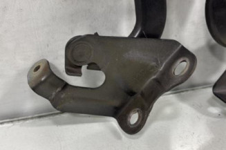 Charniere de capot TOYOTA AVENSIS 3
