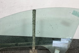 Vitre avant droit PEUGEOT 307