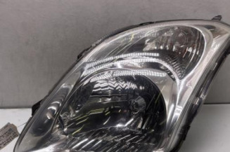 Optique avant principal gauche (feux)(phare) SUZUKI SWIFT 3 Photo n°1