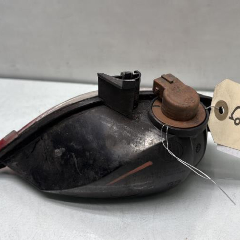 Anti brouillard arriere droit RENAULT CAPTUR 1 Photo n°2