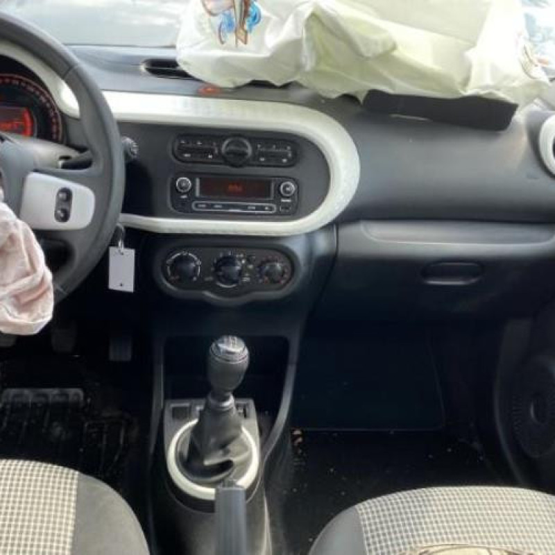 Feu arriere principal gauche (feux) RENAULT TWINGO 3 Photo n°5