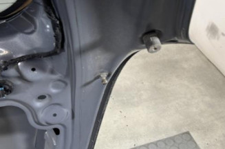 Malle/Hayon arriere OPEL MOKKA 1