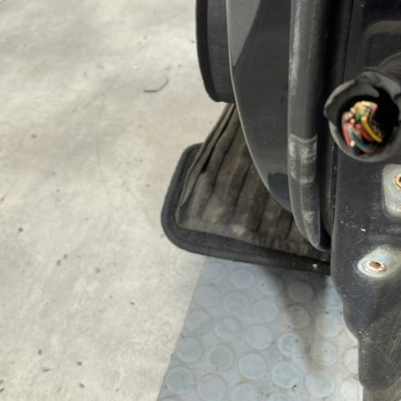 Porte avant gauche CHEVROLET ORLANDO Photo n°6