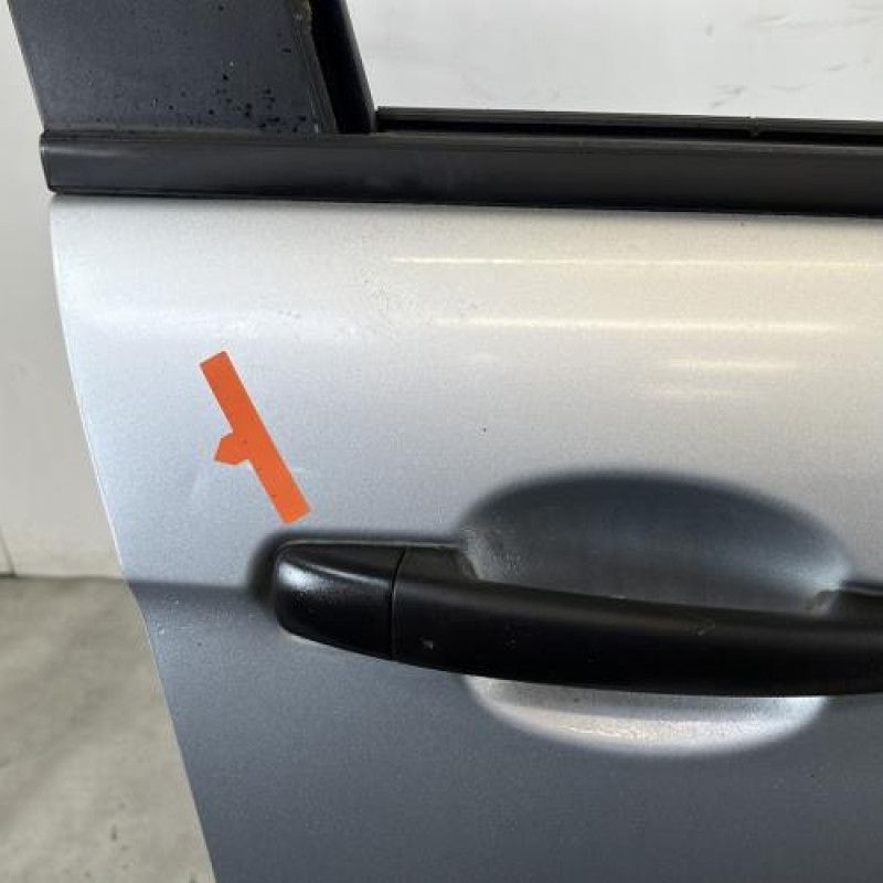 Porte avant droit CITROEN C3 2 Photo n°3