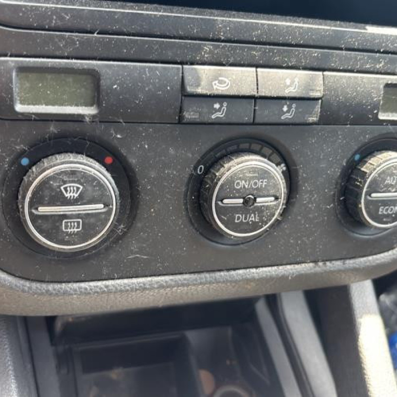 Feu arriere secondaire gauche (feux) VOLKSWAGEN GOLF 5 Photo n°20