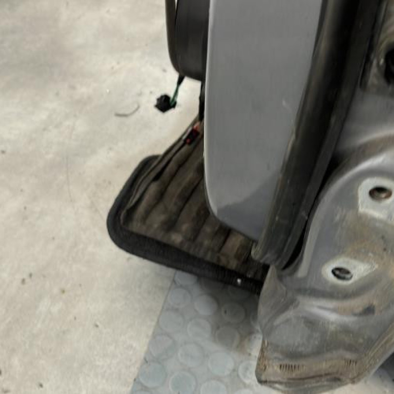 Porte avant gauche OPEL MOKKA 1 Photo n°4