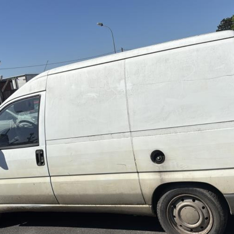 Etrier avant gauche (freinage) CITROEN JUMPY 1 Photo n°9