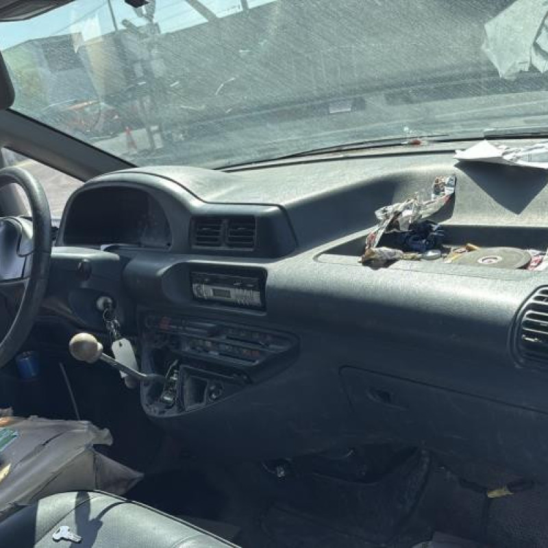 Etrier avant gauche (freinage) CITROEN JUMPY 1 Photo n°13