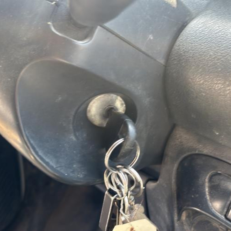 Etrier avant gauche (freinage) CITROEN JUMPY 1 Photo n°15