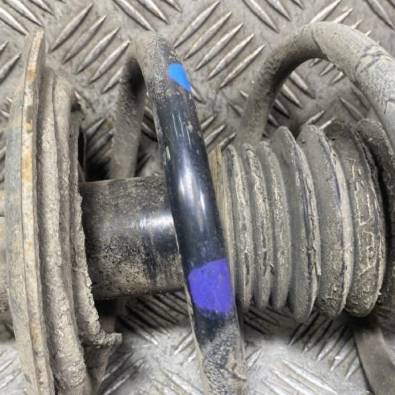 Amortisseur avant droit KIA SPORTAGE 3 Photo n°2