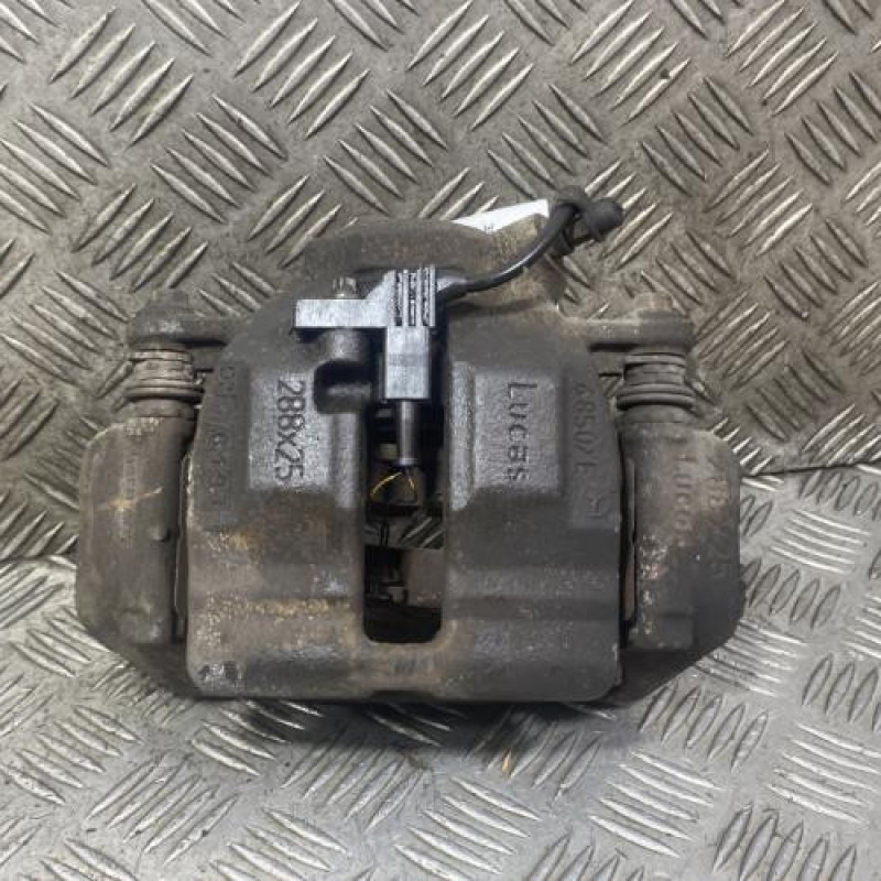 Etrier avant droit (freinage) MERCEDES CLASSE C 203 COUPE SPORT Photo n°3