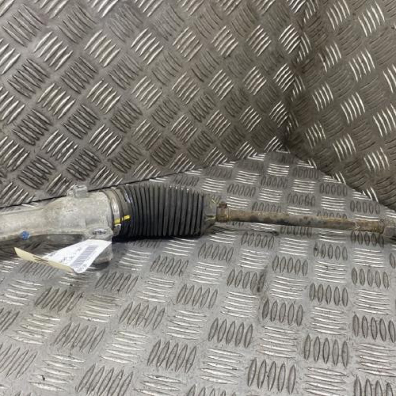 Cremaillere assistee HYUNDAI I 20 2 Photo n°4