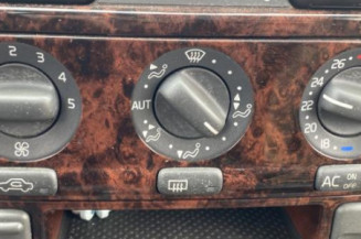 Feu arriere stop central VOLVO S 40 1