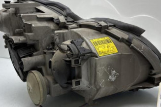 Optique avant principal gauche (feux)(phare) MERCEDES CLASSE C 203