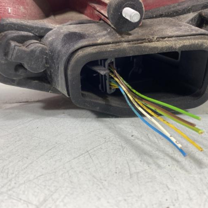 Feu arriere principal gauche (feux) PEUGEOT 207 Photo n°3