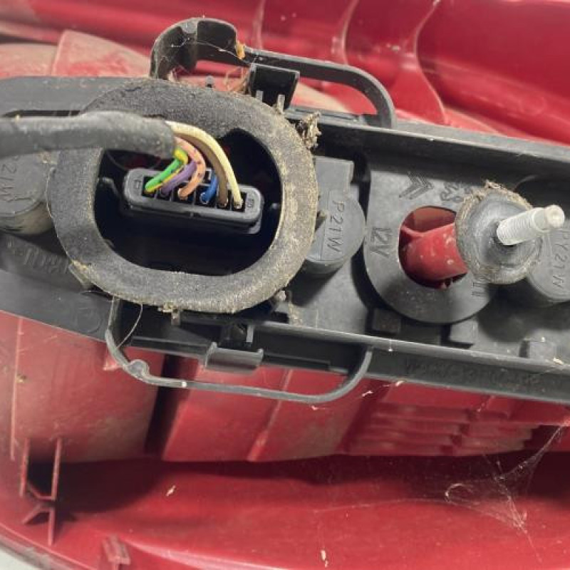 Feu arriere principal gauche (feux) CITROEN C2 Photo n°3