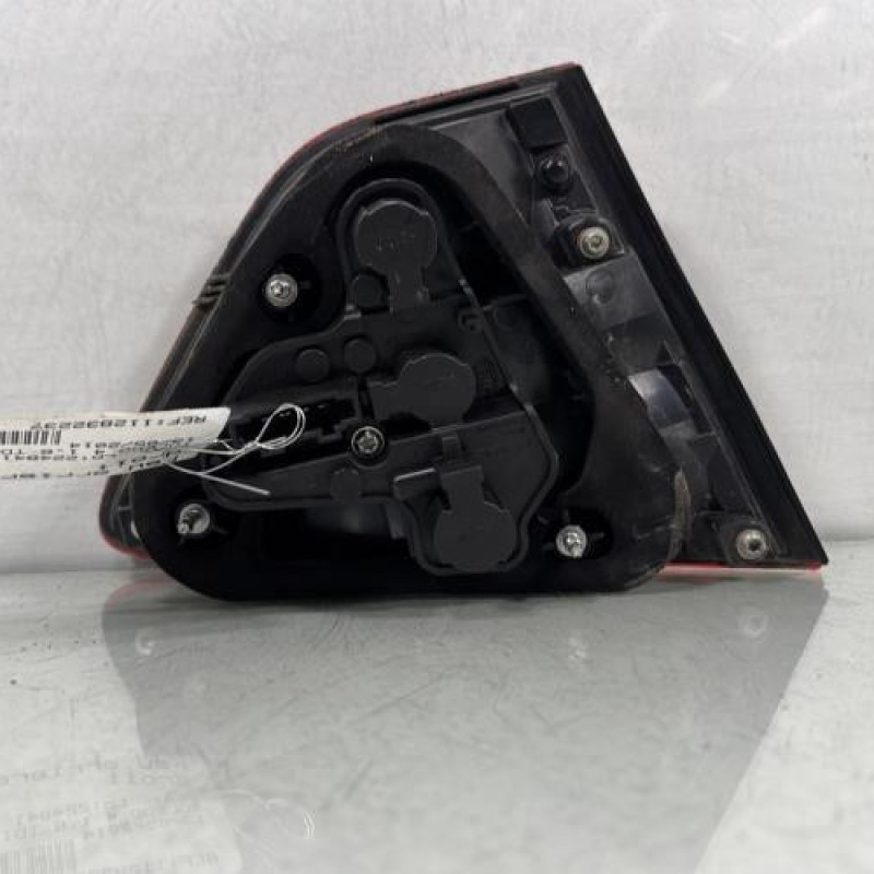 Feu arriere secondaire droit (feux) SEAT TOLEDO 4 Photo n°4