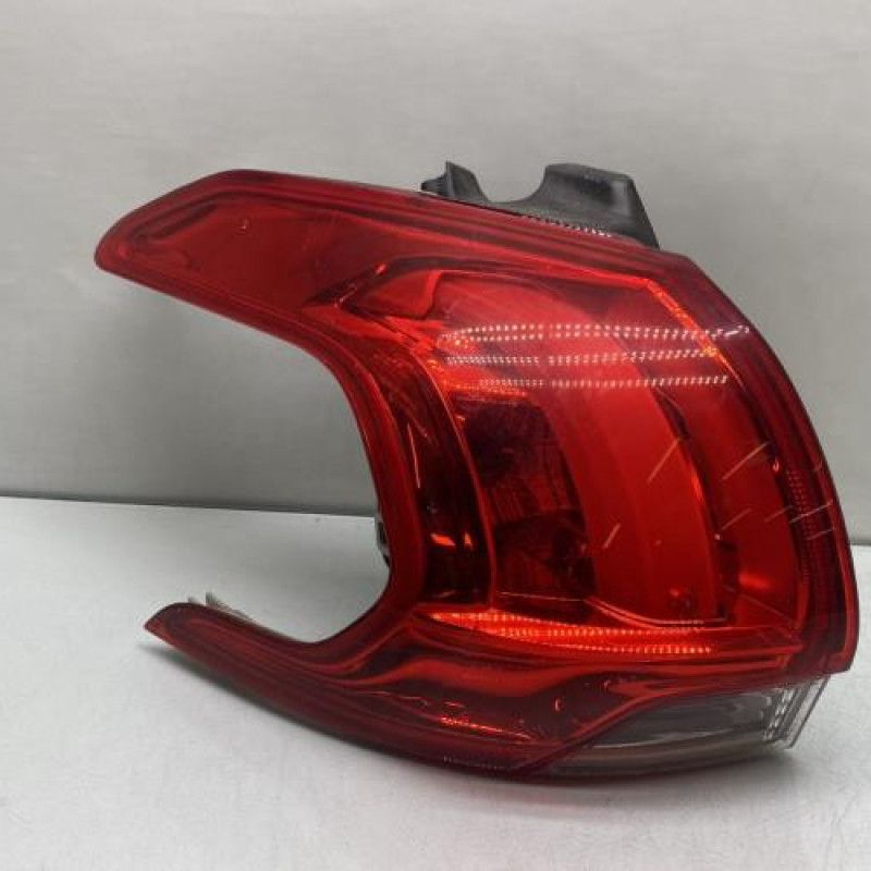 Feu arriere principal gauche (feux) PEUGEOT 2008 1 Photo n°1