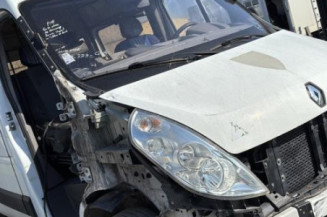 Optique avant principal gauche (feux)(phare) RENAULT MASTER 3