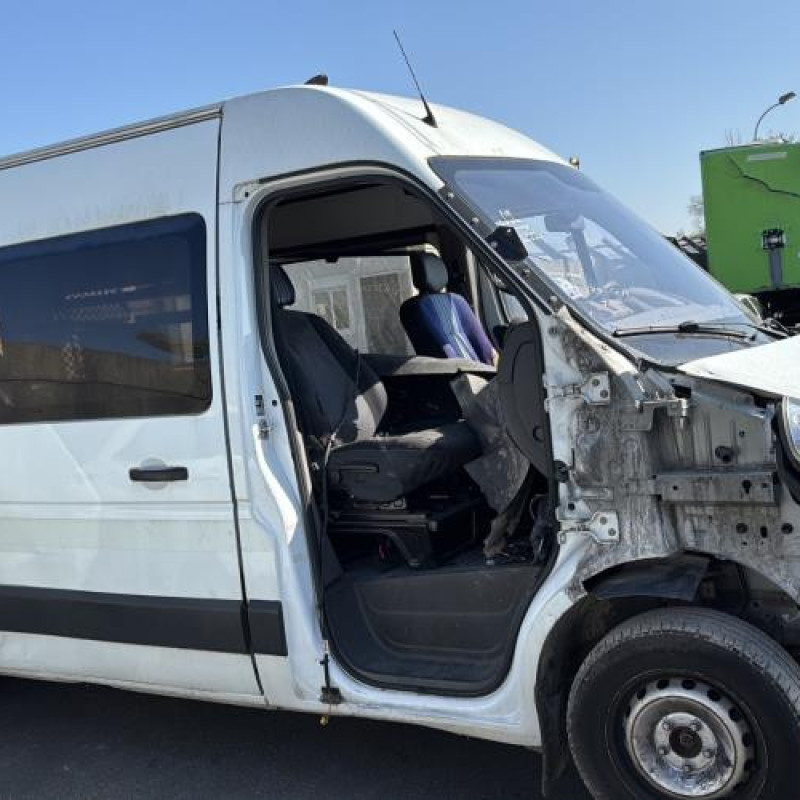 Optique avant principal gauche (feux)(phare) RENAULT MASTER 3 Photo n°11