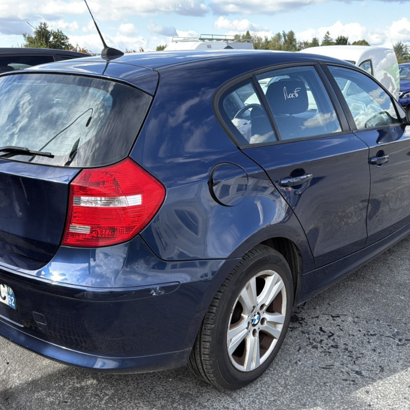 BMW SERIE 1 E87 PHASE 2 116d 2.0D - 16V TURBO Photo n°3