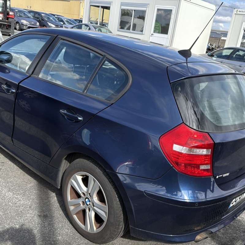 BMW SERIE 1 E87 PHASE 2 116d 2.0D - 16V TURBO Photo n°4