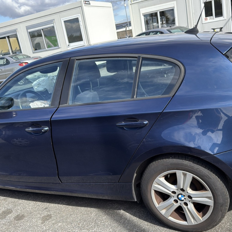 BMW SERIE 1 E87 PHASE 2 116d 2.0D - 16V TURBO Photo n°7