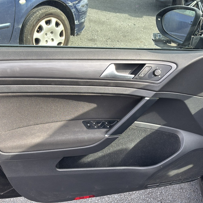 VOLKSWAGEN GOLF 7 PHASE 2 1.0 TSI - 12V TURBO Photo n°10