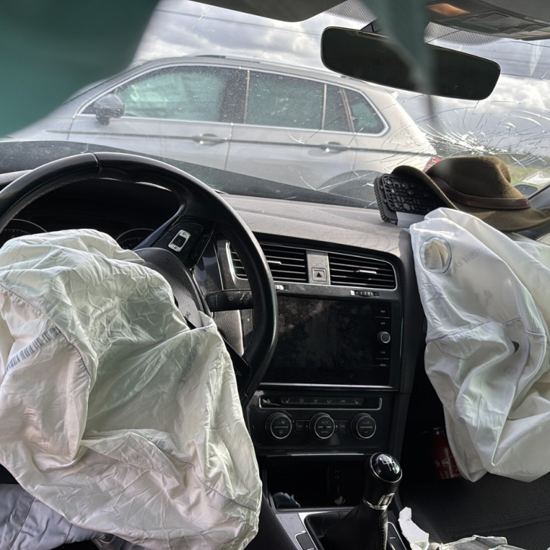 VOLKSWAGEN GOLF 7 PHASE 2 1.0 TSI - 12V TURBO Photo n°15