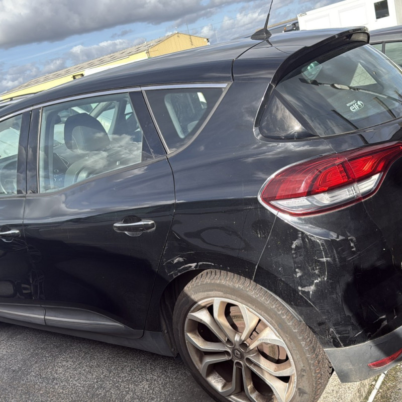 RENAULT SCENIC 4 1.2i - 16V TURBO TCE 130 Photo n°6