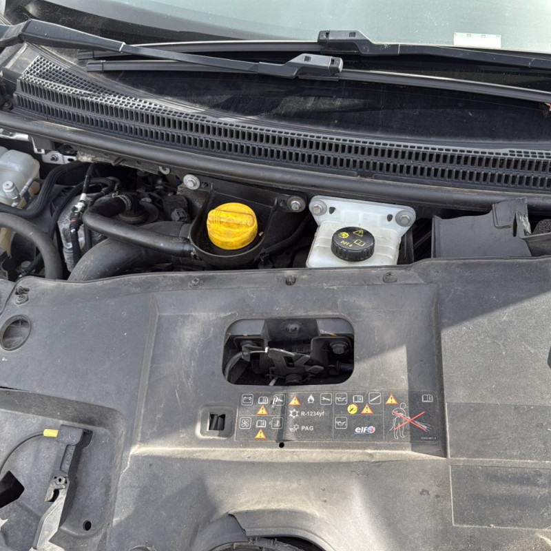 RENAULT SCENIC 4 1.2i - 16V TURBO TCE 130 Photo n°9