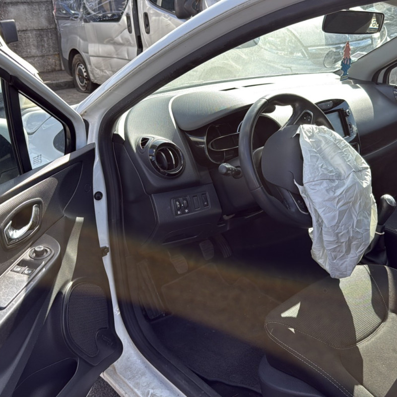 RENAULT CLIO 4 PHASE 2 1.5 DCI - 8V TURBO Photo n°11