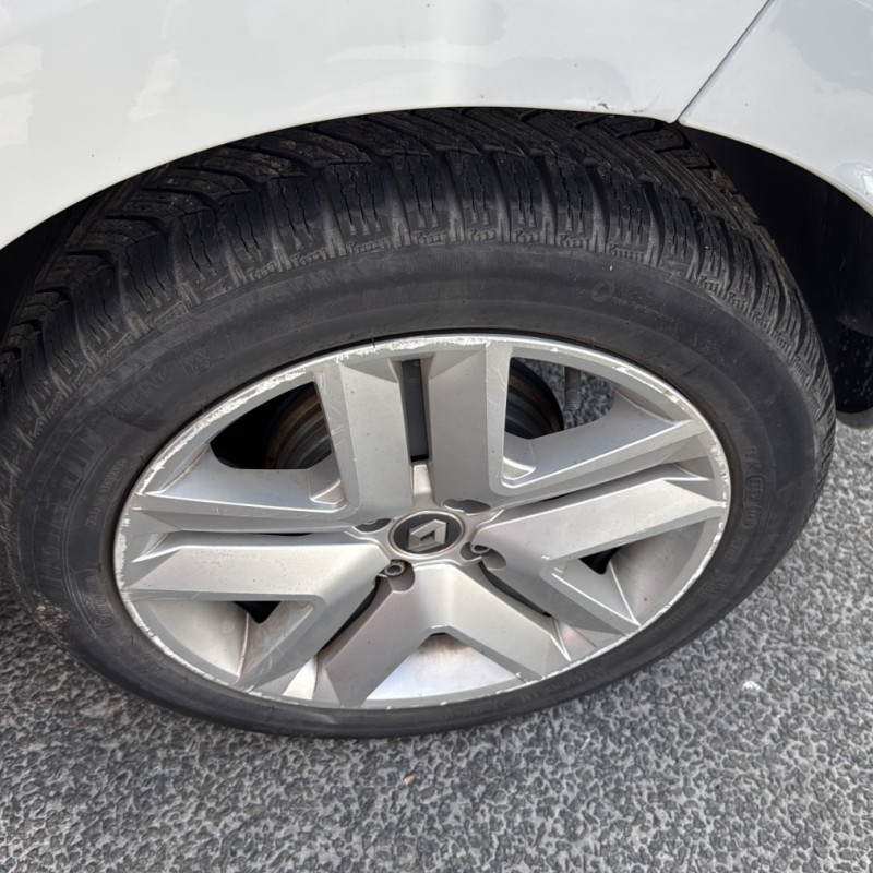 RENAULT CLIO 4 PHASE 2 1.5 DCI - 8V TURBO Photo n°16