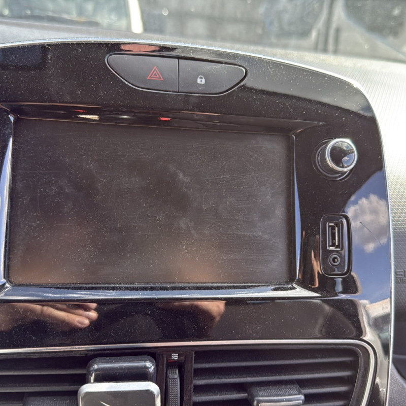 RENAULT CLIO 4 PHASE 2 1.5 DCI - 8V TURBO Photo n°19