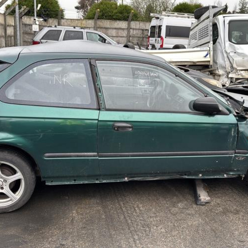 Feu arriere stop central HONDA CIVIC 6 Photo n°10