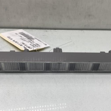 Feu arriere stop central TOYOTA VERSO Photo n°1