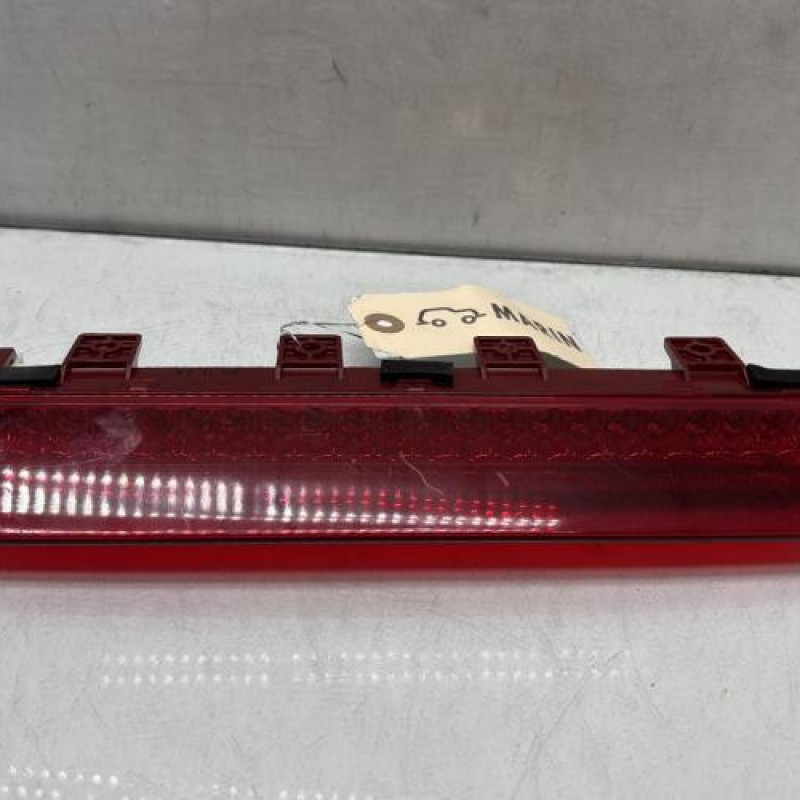 Feu arriere stop central KIA SPORTAGE 3 Photo n°1